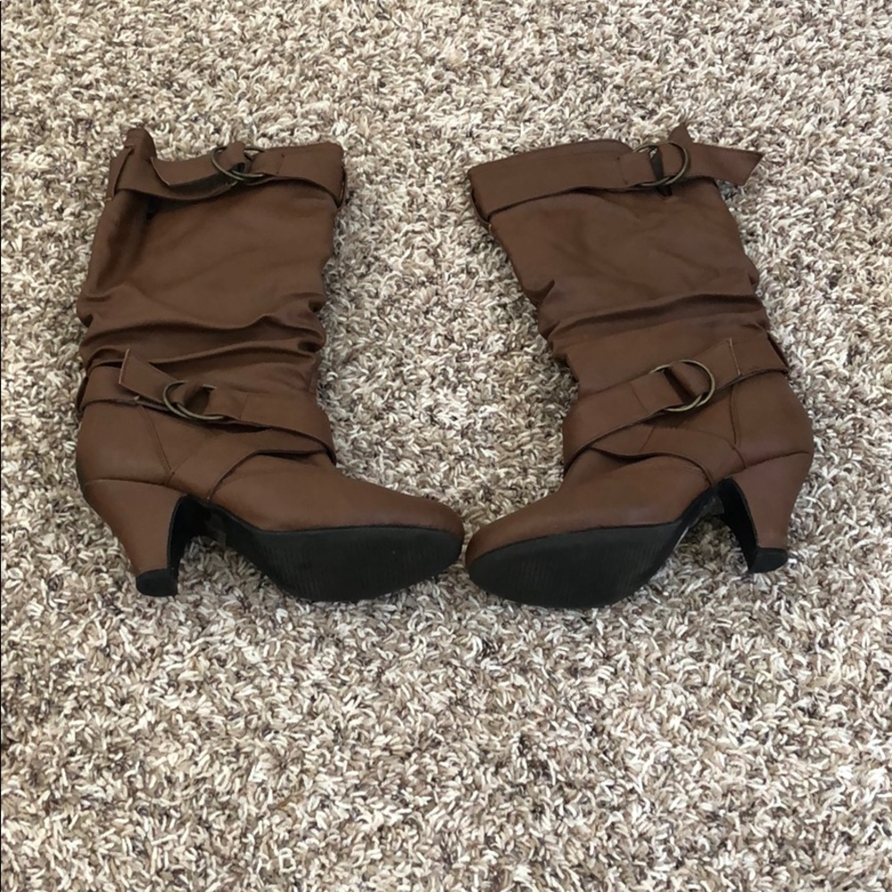 BROWN HEELS 👠 BOOTS Good CONDITION !